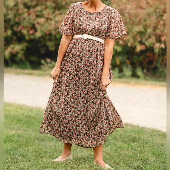 NWT Chris and Carol Floral Maxi Dress - Picture 8 of 10